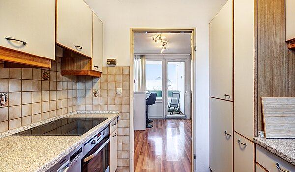 Etagenwohnung mit 2.5 Zimmern | München-Hadern | 70393 | ...komplett ausgestattet