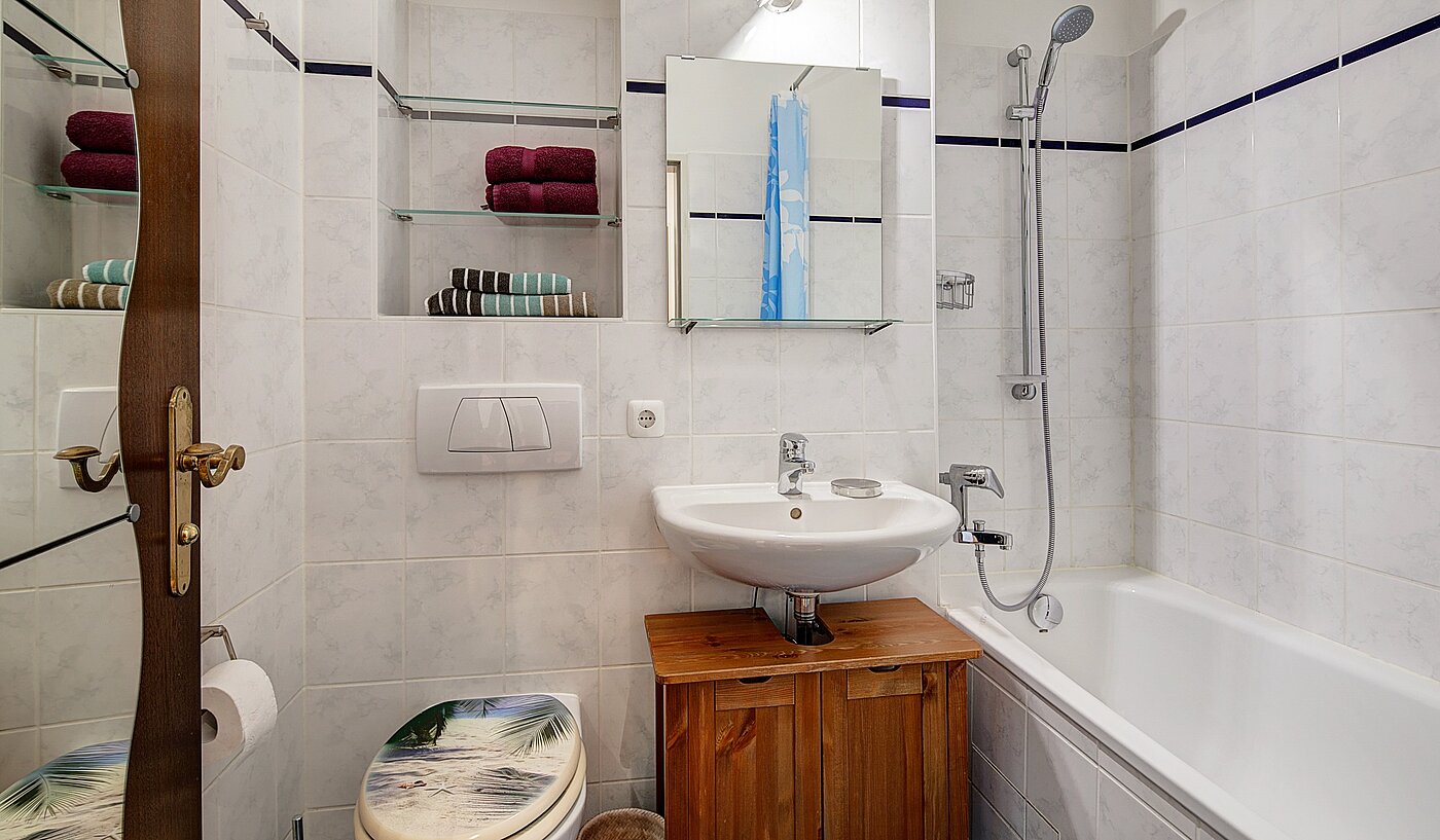 Etagenwohnung mit 1 Zimmer | München-Schwabing | 2111ML3 | Das Wannenbad...