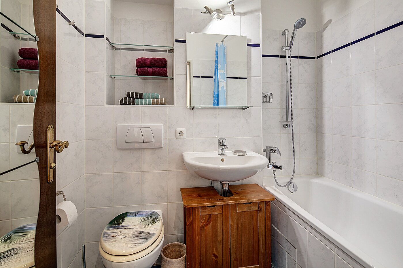 Etagenwohnung mit 1 Zimmer | München-Schwabing | 2111ML3 | Das Wannenbad...