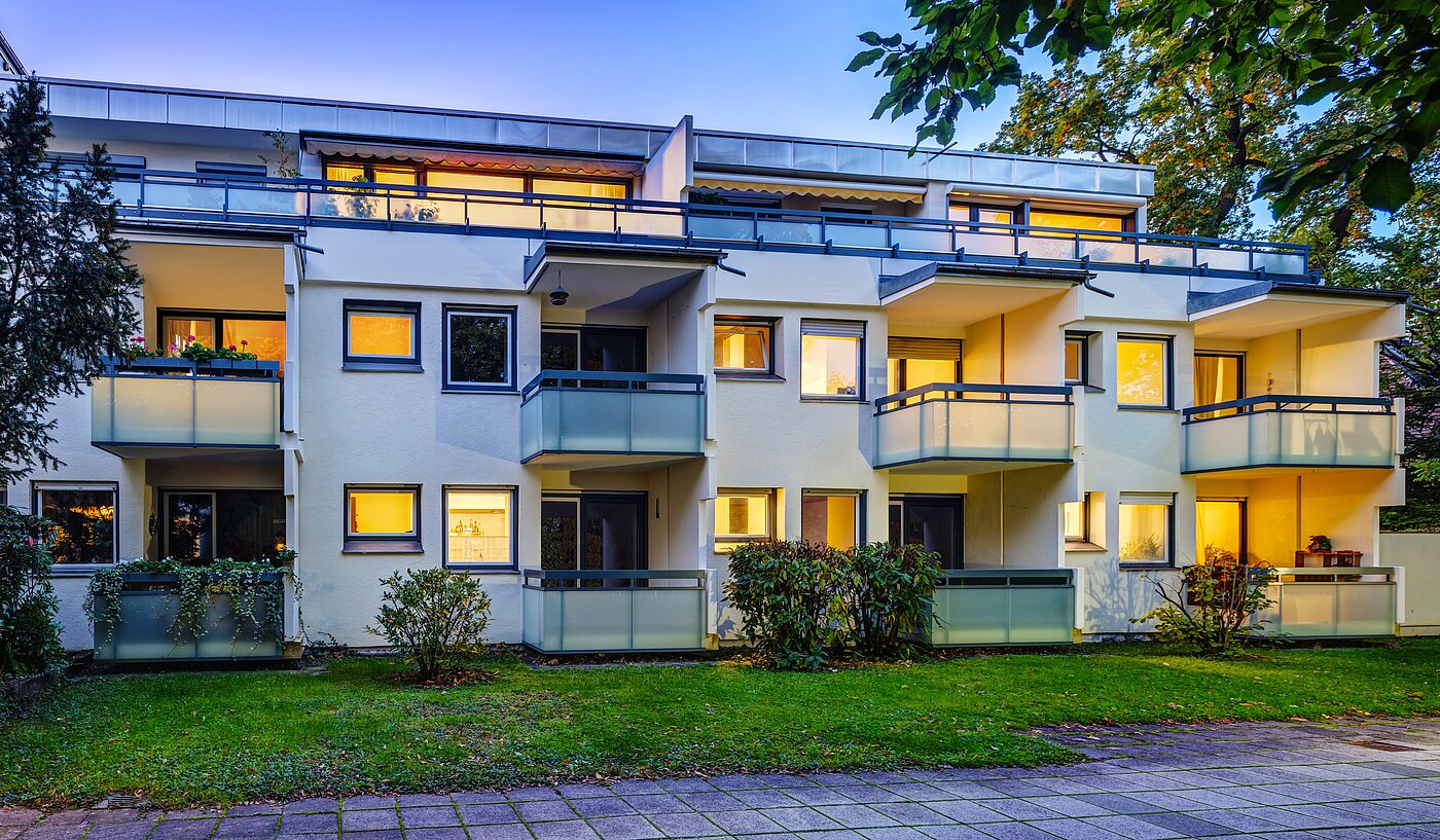 Etagenwohnung mit 1.5 Zimmern | München-Sendling-Westpark | 2207ML4 | Blaue_Stunde