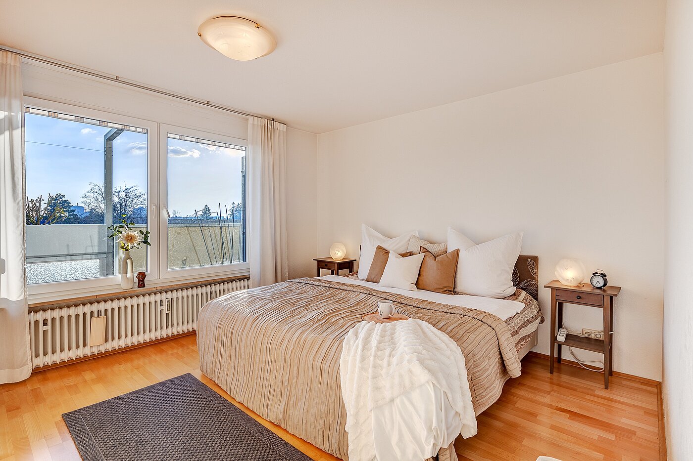 Etagenwohnung mit 3 Zimmern | Unterschleißheim | 70003 | Geräumiges Schlafzimmer mit...