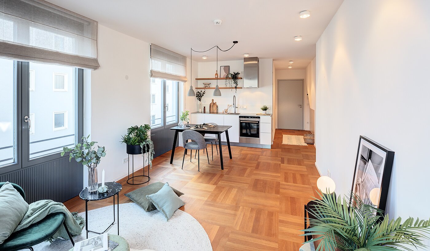 Etagenwohnung mit 2 Zimmern | München-Schwabing | 70195 | ...hellen Wohnbereich