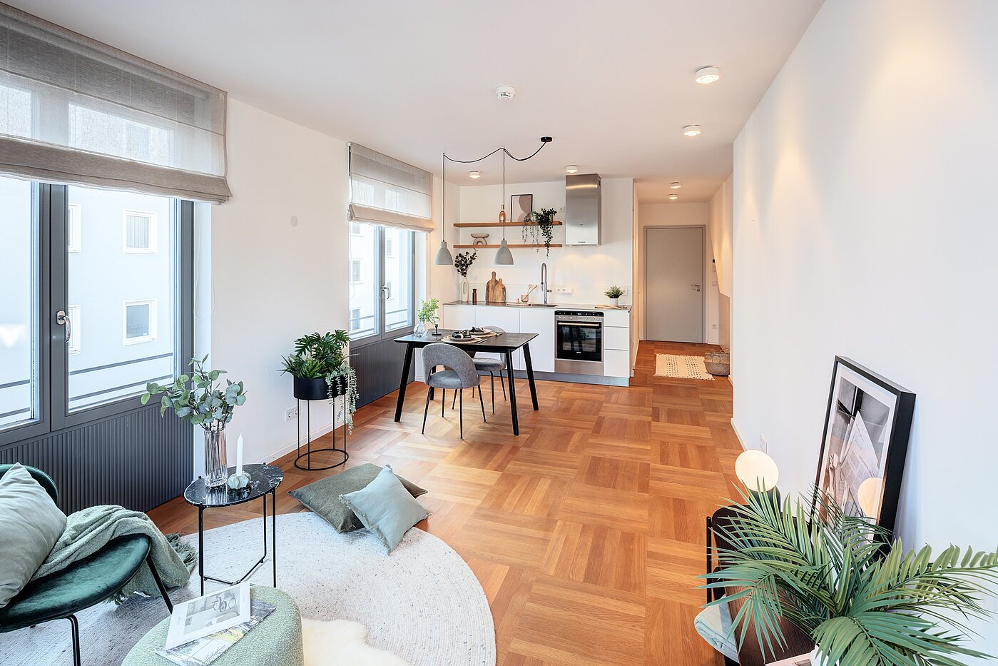 Etagenwohnung mit 2 Zimmern | München-Schwabing | 70195 | ...hellen Wohnbereich