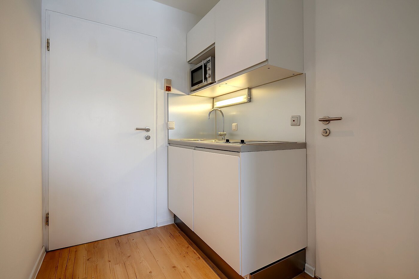 Etagenwohnung mit 1 Zimmer | München-Trudering | 2011ML4 | Entreé mit schicker Küche