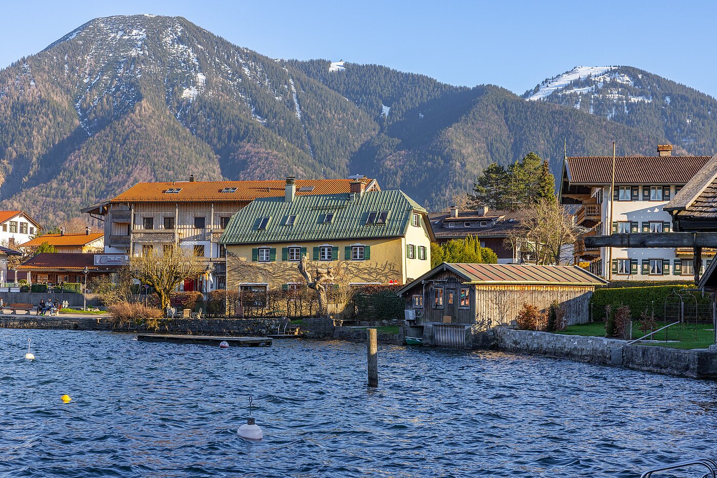 Mehrfamilienhaus mit 11 Zimmern | Rottach-Egern | 70215 | auf das Haus