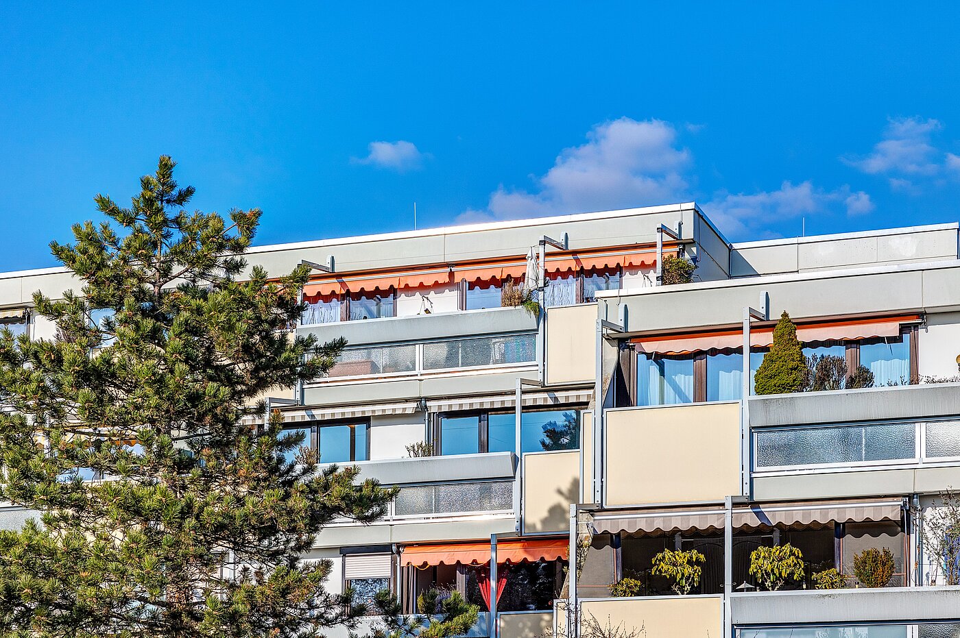 Etagenwohnung mit 3 Zimmern | Unterschleißheim | 70003 | Außenansicht Wohnung