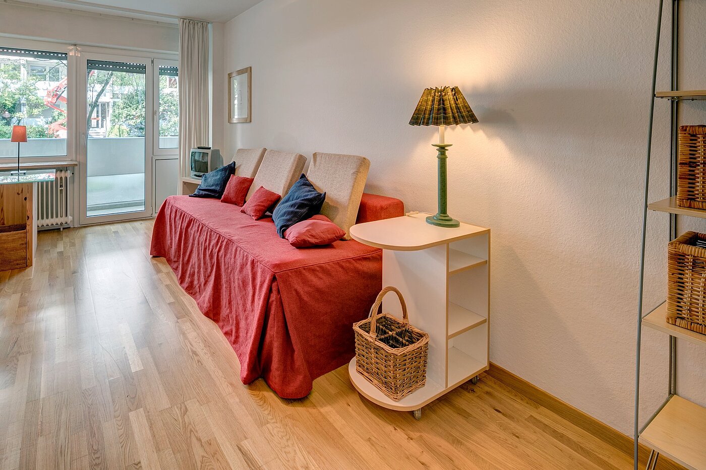 Hochparterre mit 1 Zimmer | München-Neuhausen | 1911ML10 | Wohnen