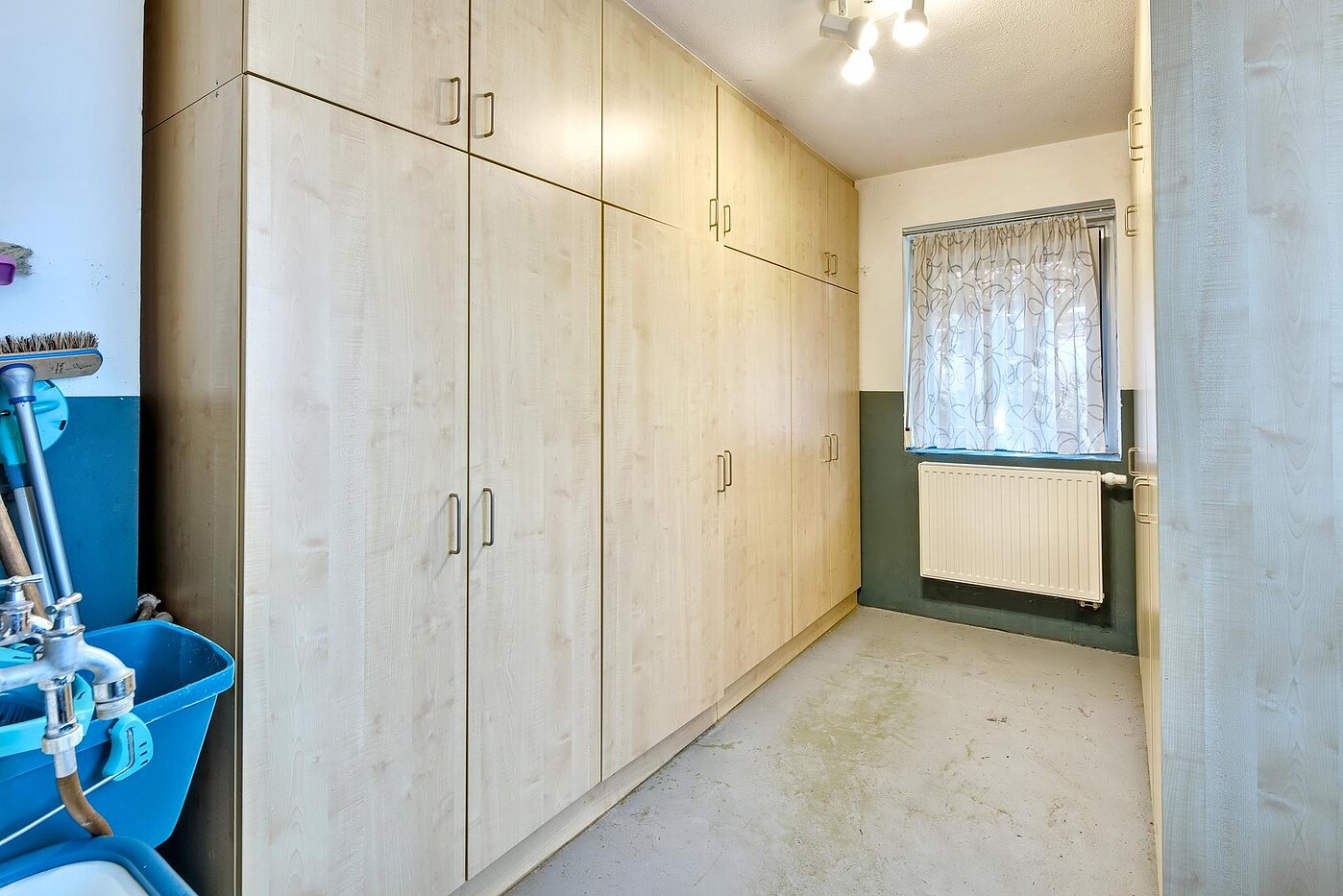 Einfamilienhaus mit 8 Zimmern | 70229 | ...und Hauswirtschaftsraum