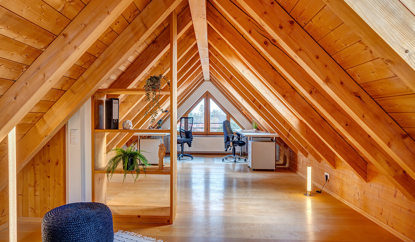 Maisonettewohnung mit 3.5 Zimmern | München-Trudering | 70391 | Spitzboden