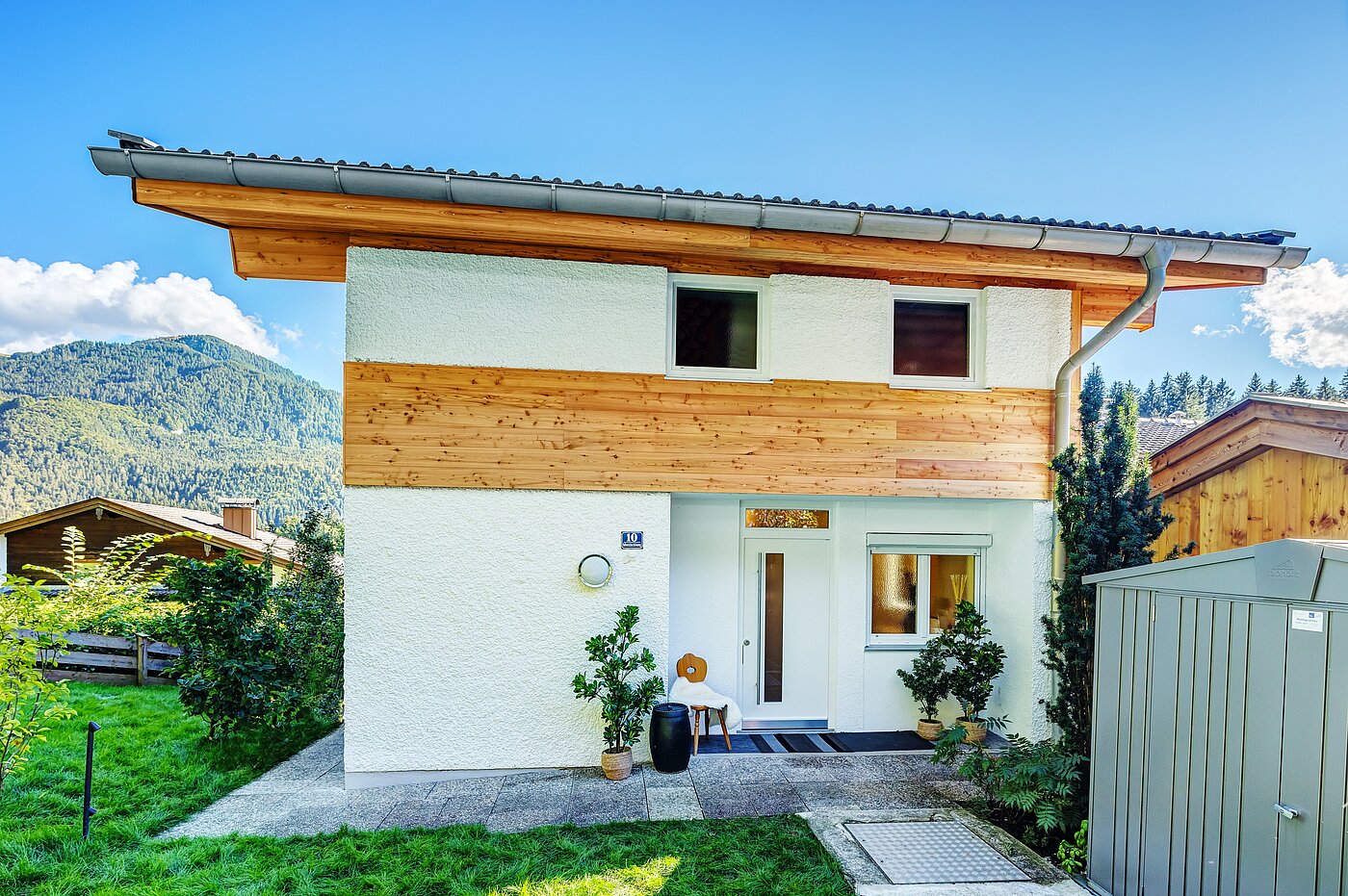 Reiheneckhaus mit 3 Zimmern | Kreuth | 70037 | Zugang zum Haus...