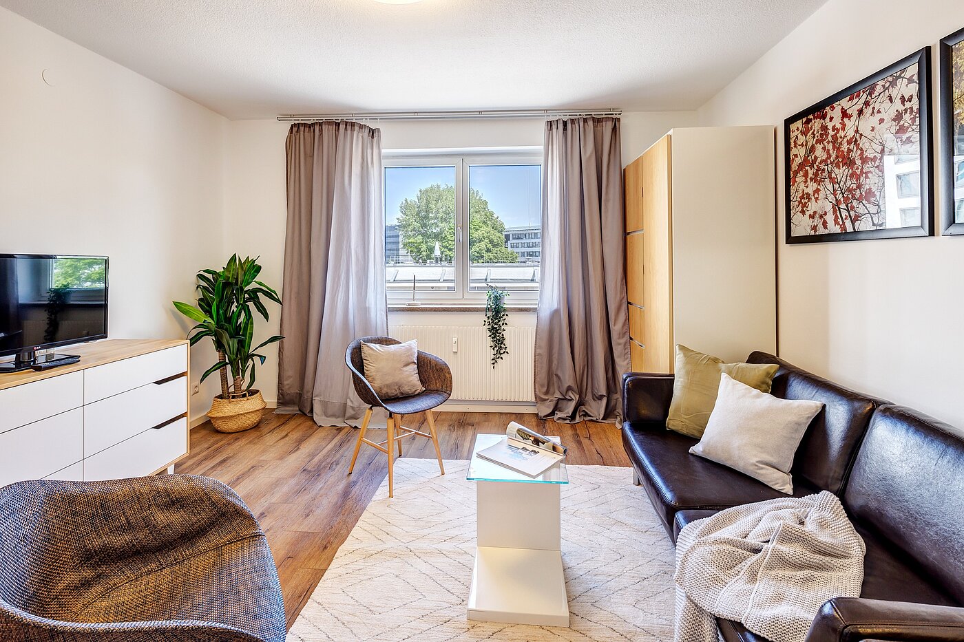 Etagenwohnung mit 2.5 Zimmern | München-Berg am Laim | 70030