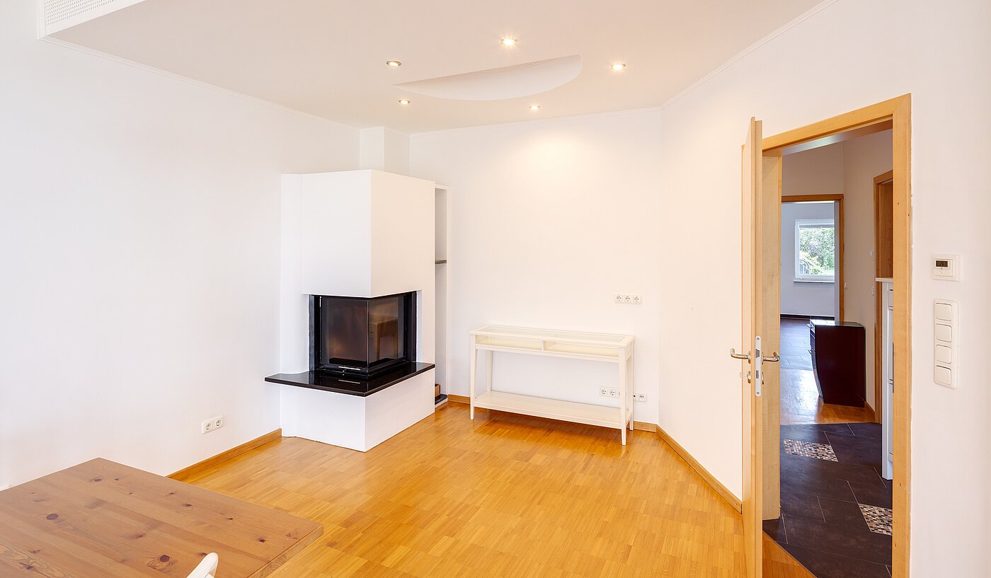 Doppelhaushälfte mit 6.5 Zimmern | Unterschleißheim | 70122 | ...und Kamin...