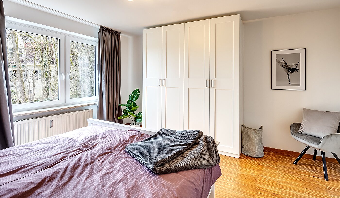 Etagenwohnung mit 3.5 Zimmern | 70284 | Schlafzimmer