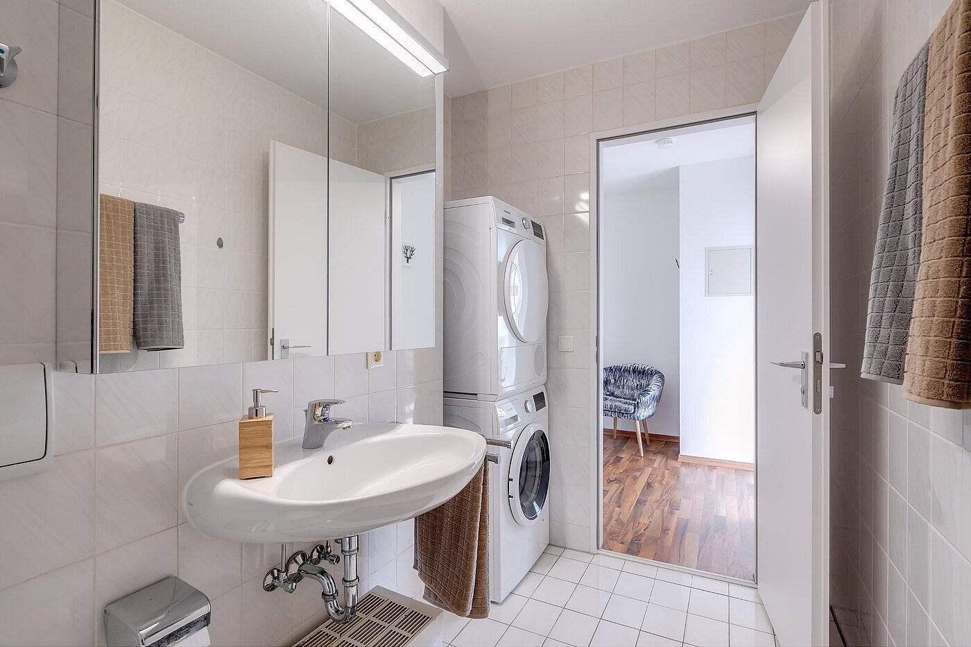 Etagenwohnung mit 2 Zimmern | München-Oberföhring | 2007ML8 | Waschmaschinenstellplatz