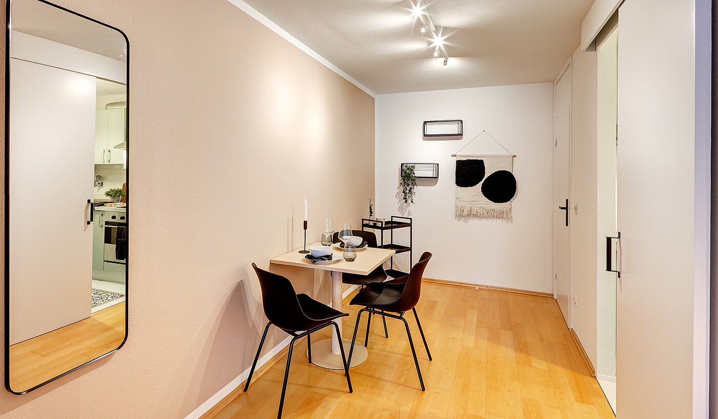 Etagenwohnung mit 1 Zimmer | München-Maxvorstadt | 70132 | Ansprechende Essecke