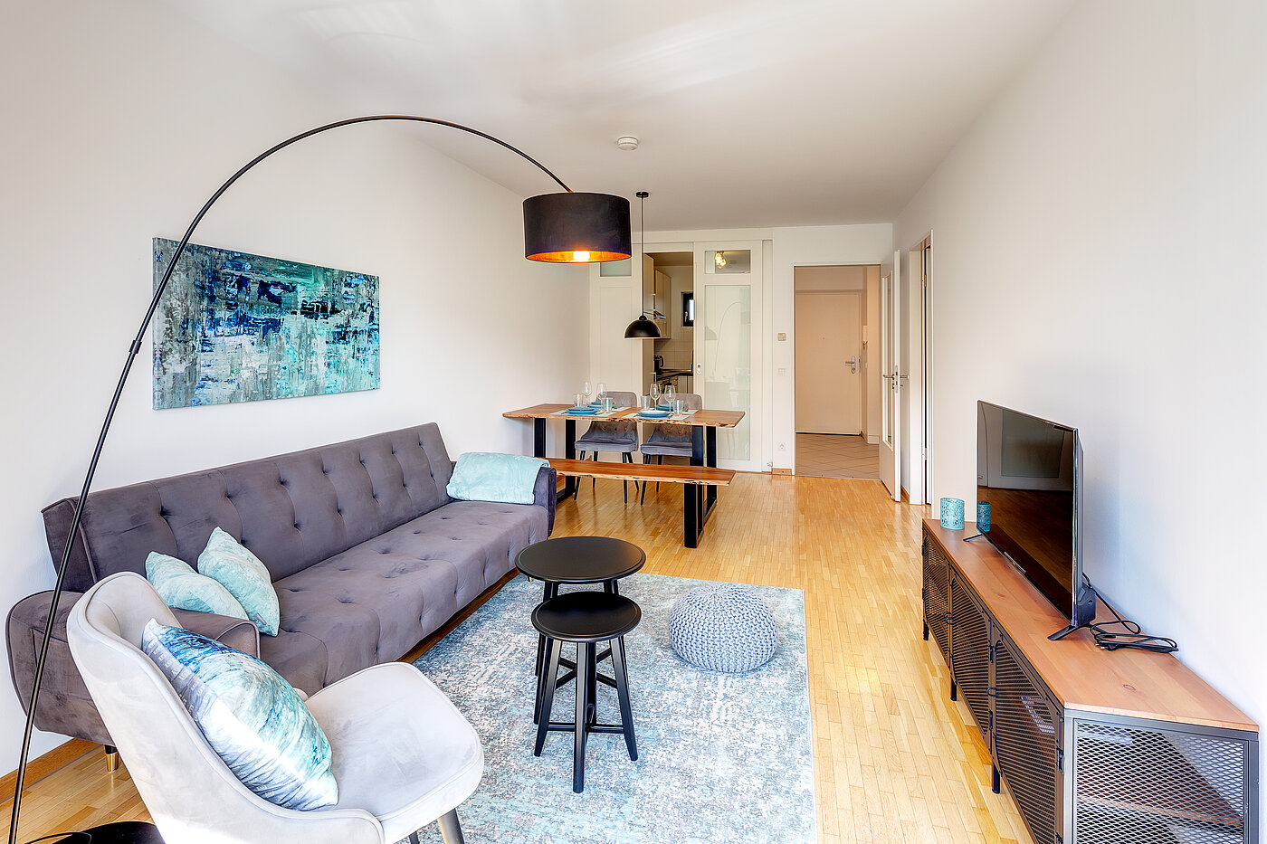 Etagenwohnung mit 2 Zimmern | Haar | 70426 | Zugang zur...