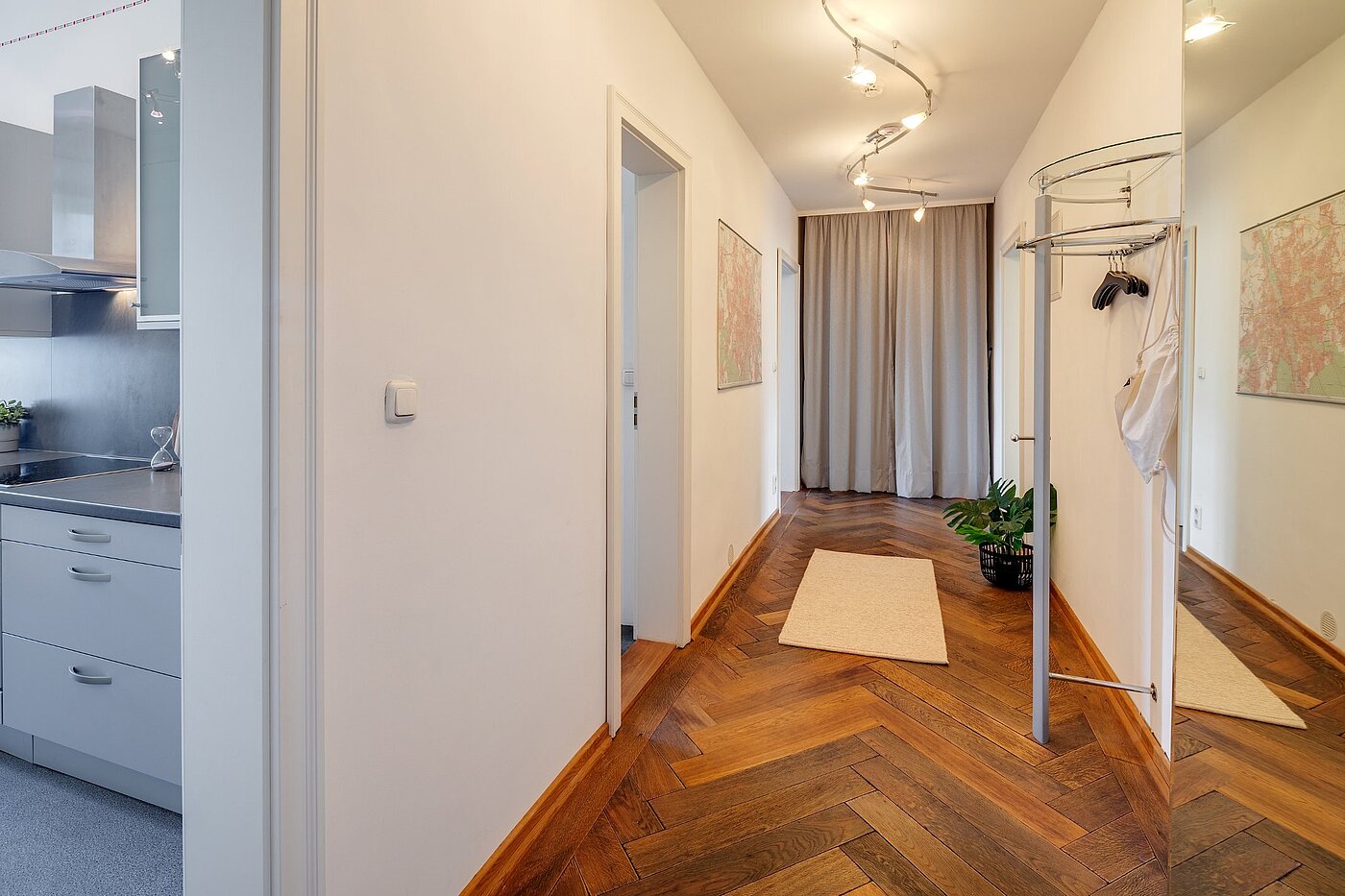 Etagenwohnung mit 5 Zimmern | München-Au | 2009ML3 | Dielenbereich der 2-Zimmer-Whg
