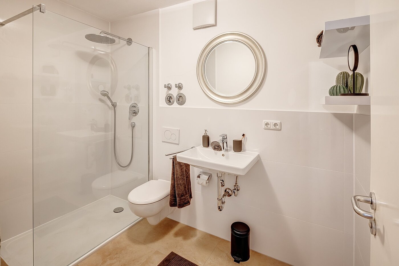 Etagenwohnung mit 2 Zimmern | München-Schwabing | 2109ML3 | Modernes Bad mit...