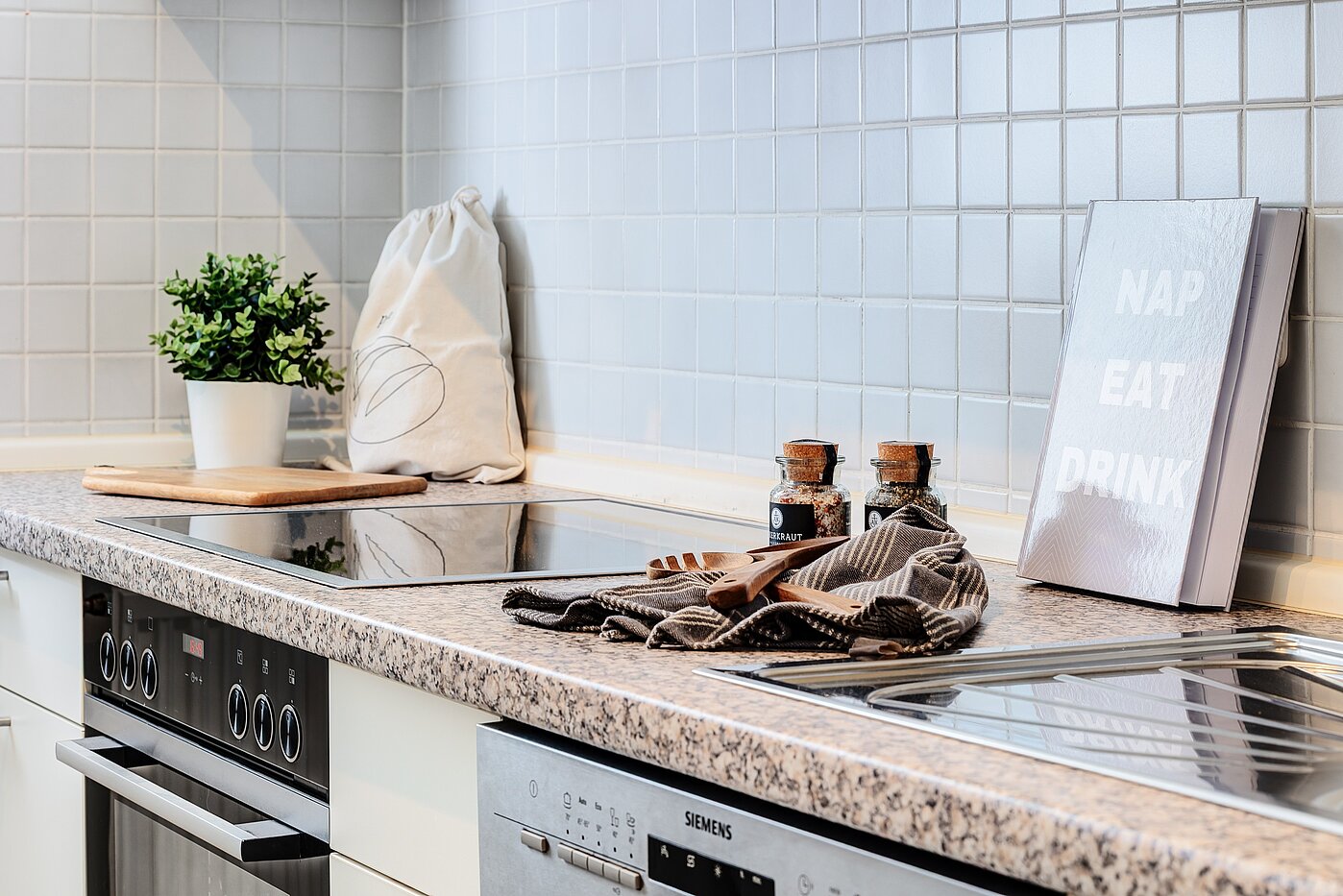 Etagenwohnung mit 3 Zimmern | München-Oberföhring | 70246