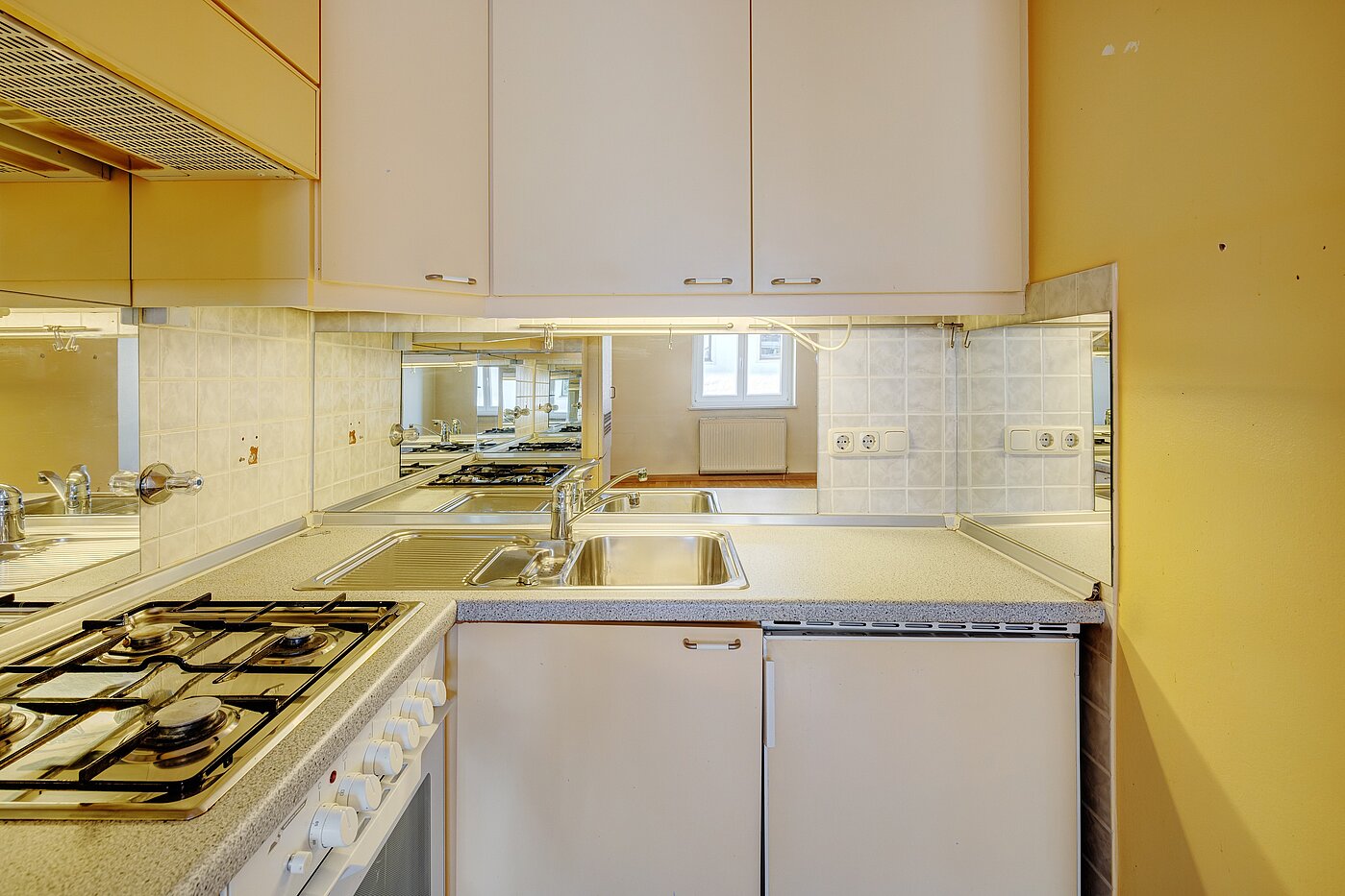 Etagenwohnung mit 2 Zimmern | 70075 | ...Apartmentküche