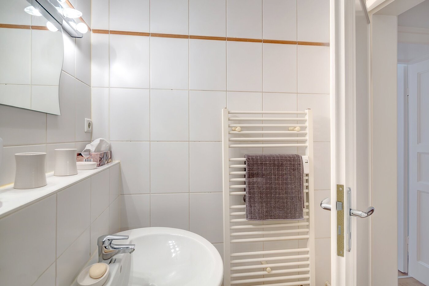 Etagenwohnung mit 2.5 Zimmern | München-Au | 2110ML9 | ...Handtuchheizkörper