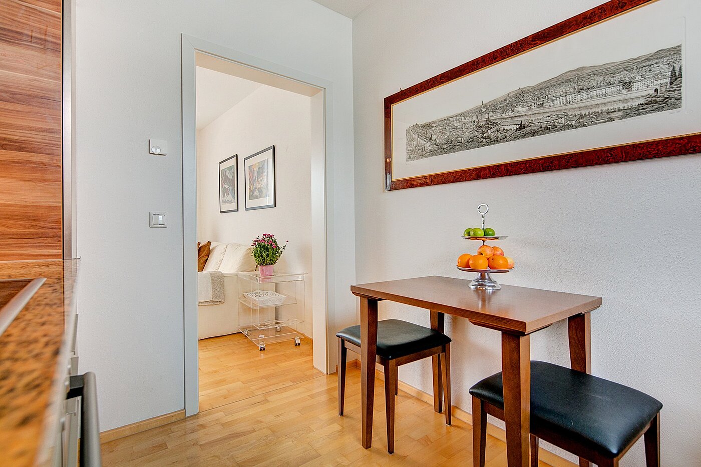 Etagenwohnung mit 3 Zimmern | München-Riem | 1906ML3 | ...mit Platz zum Frühstücken.