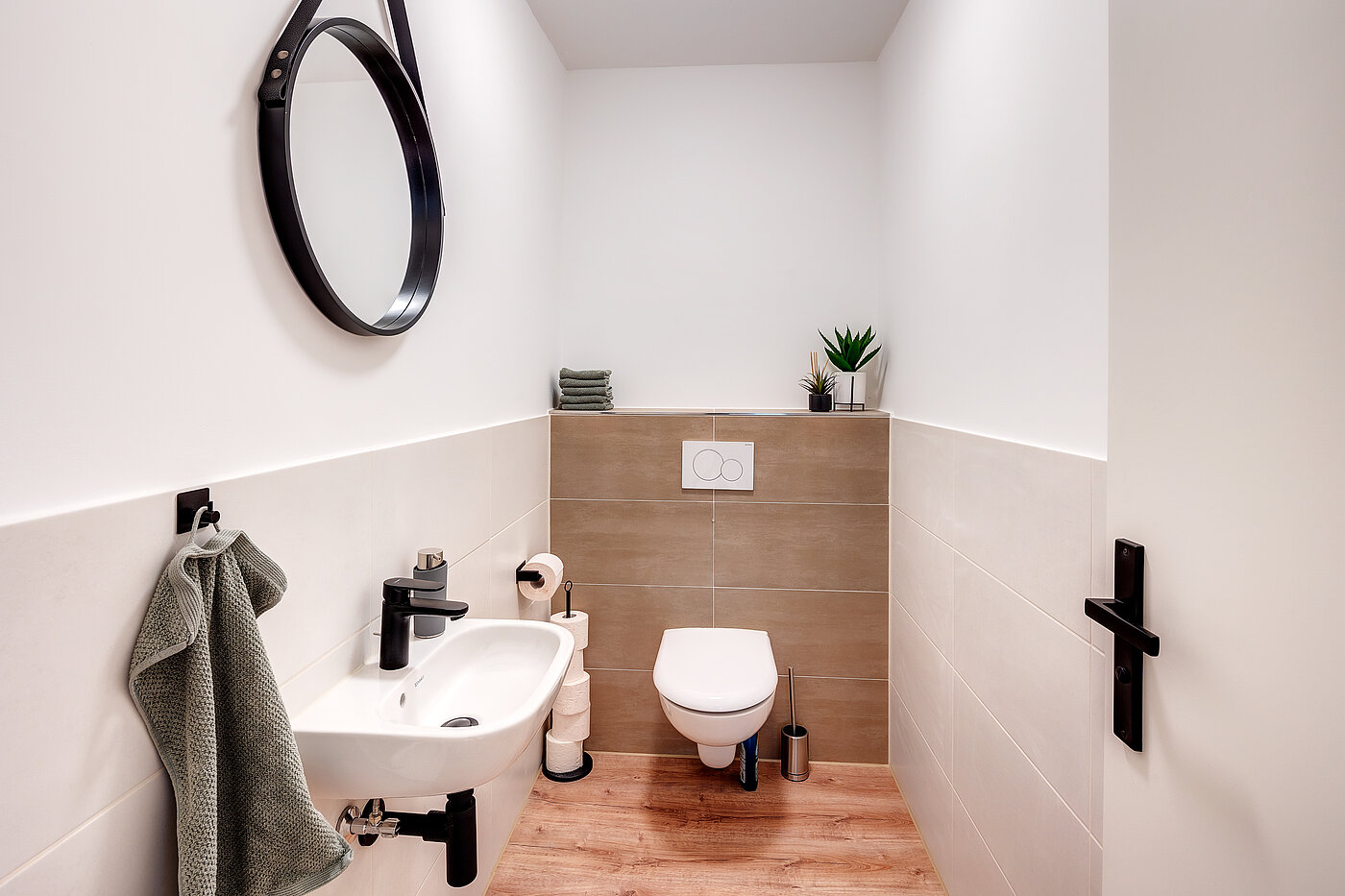 Etagenwohnung mit 3 Zimmern | Unterhaching | 70421 | Gästetoilette