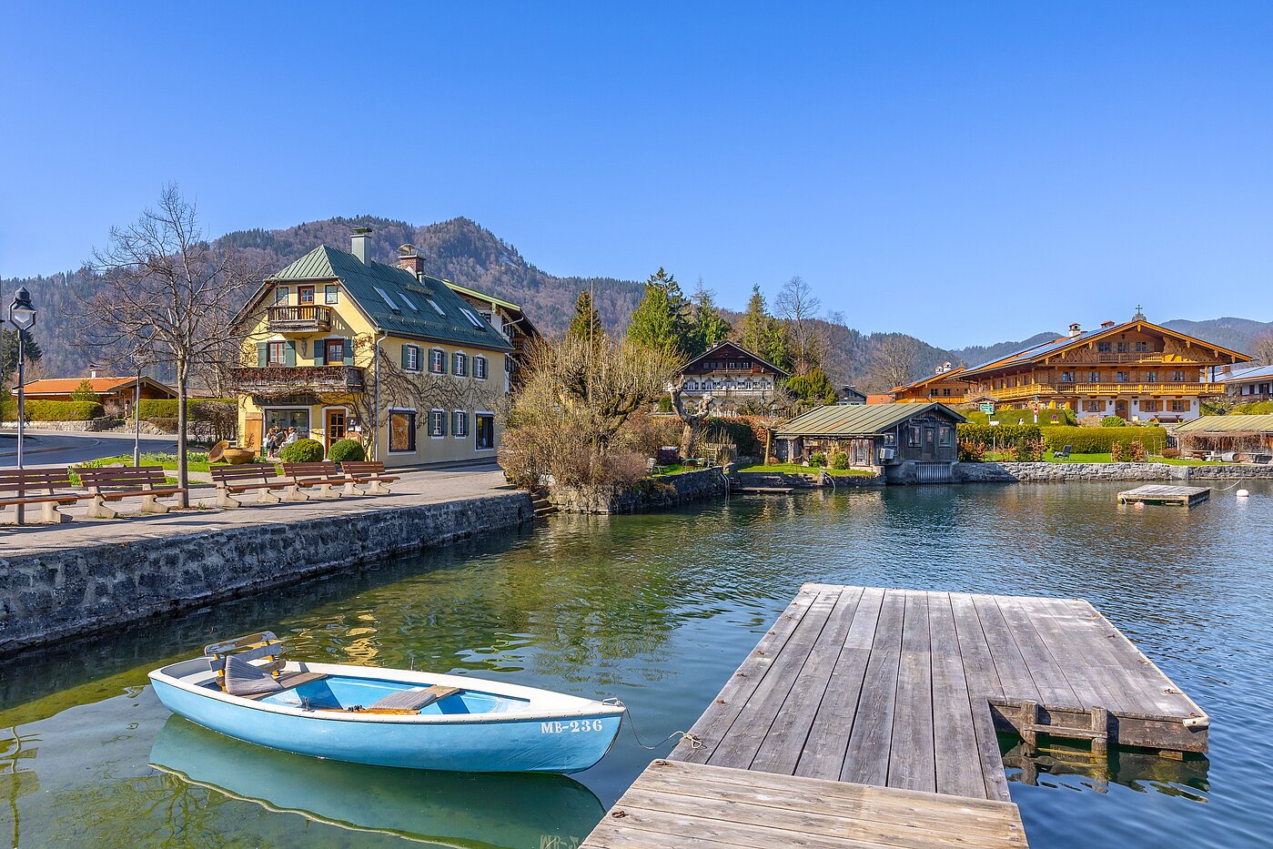 Mehrfamilienhaus mit 11 Zimmern | Rottach-Egern | 70215 | Blick vom See...