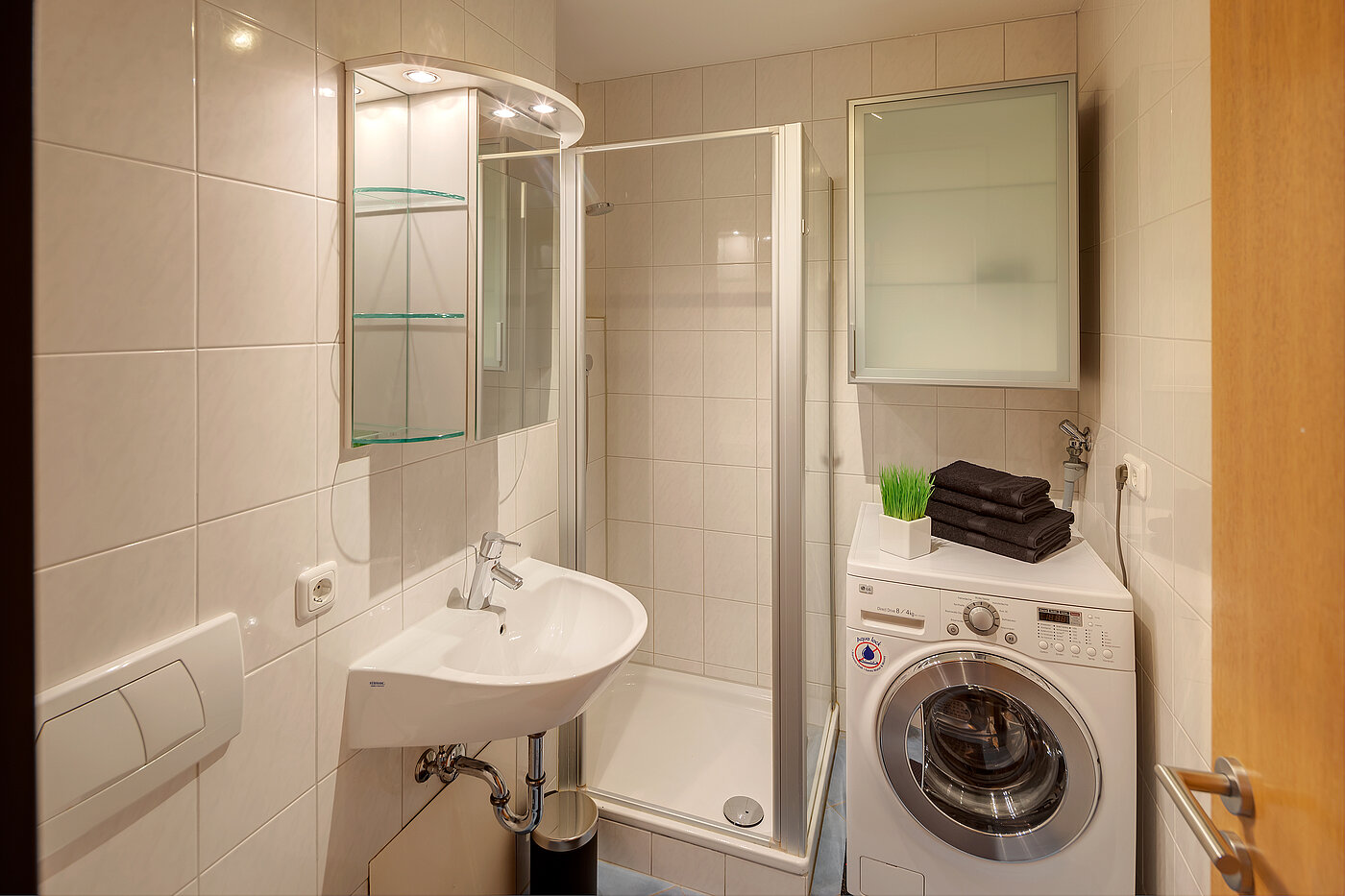 Erdgeschosswohnung mit 2 Zimmern | München-Feldmoching | 70424 | Duschbad