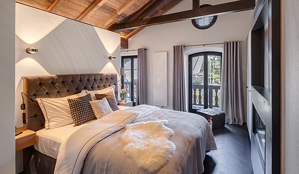 Besondere Immobilie mit 15 Zimmern | Bad Wiessee | 701592 | Chalet I Master Bedroom