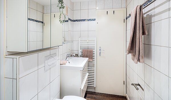 Etagenwohnung mit 1 Zimmer | München-Neuhausen | 702271 | ...Waschtisch