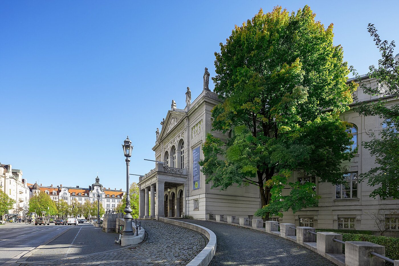 Etagenwohnung mit 2.5 Zimmern | München-Au | 2002ML5 | Prinzregententheater