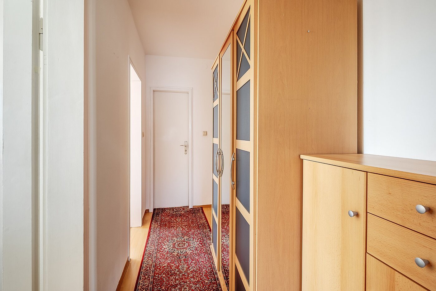 Etagenwohnung mit 2 Zimmern | München-Sendling-Westpark | 2003ML10 | Flur mit Garderobe