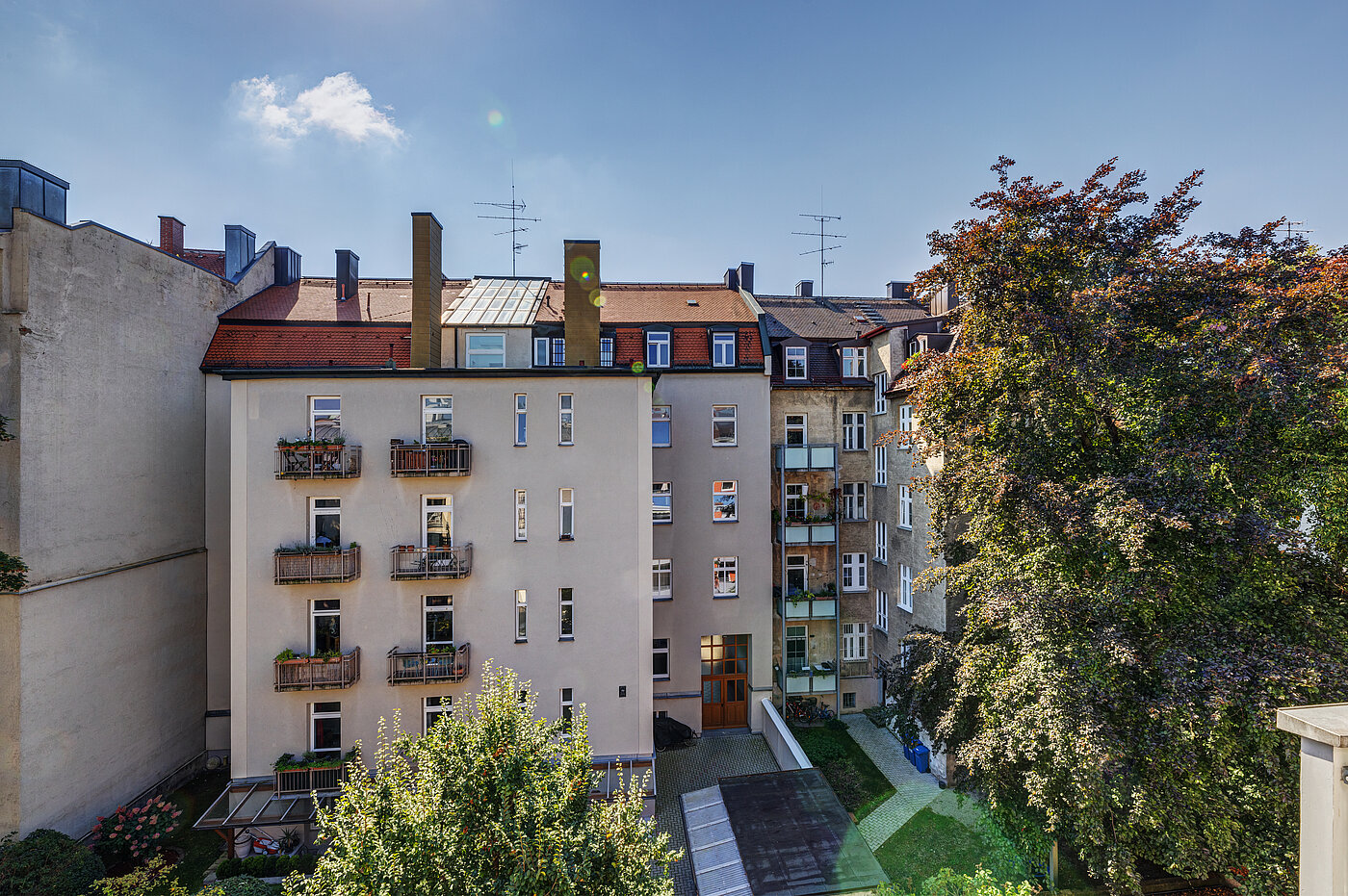 Etagenwohnung mit 1 Zimmer | München-Schwabing | 70449 | ...in den Innehof