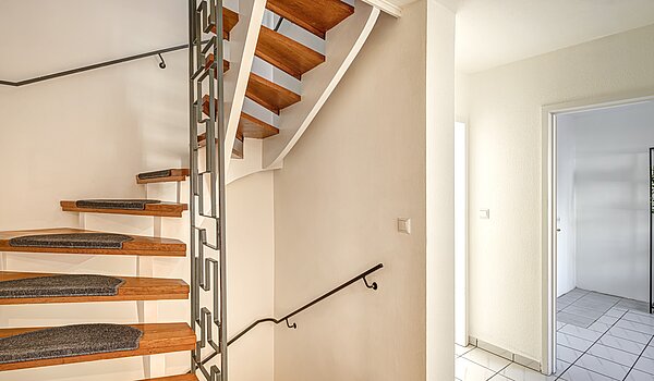 Reihenmittelhaus mit 5 Zimmern | Unterschleißheim | 70187 | Auf dem Weg nach oben