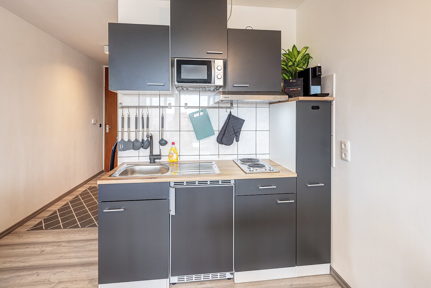 Etagenwohnung mit 1 Zimmer | München-Haidhausen | 70482 | Graue Küche