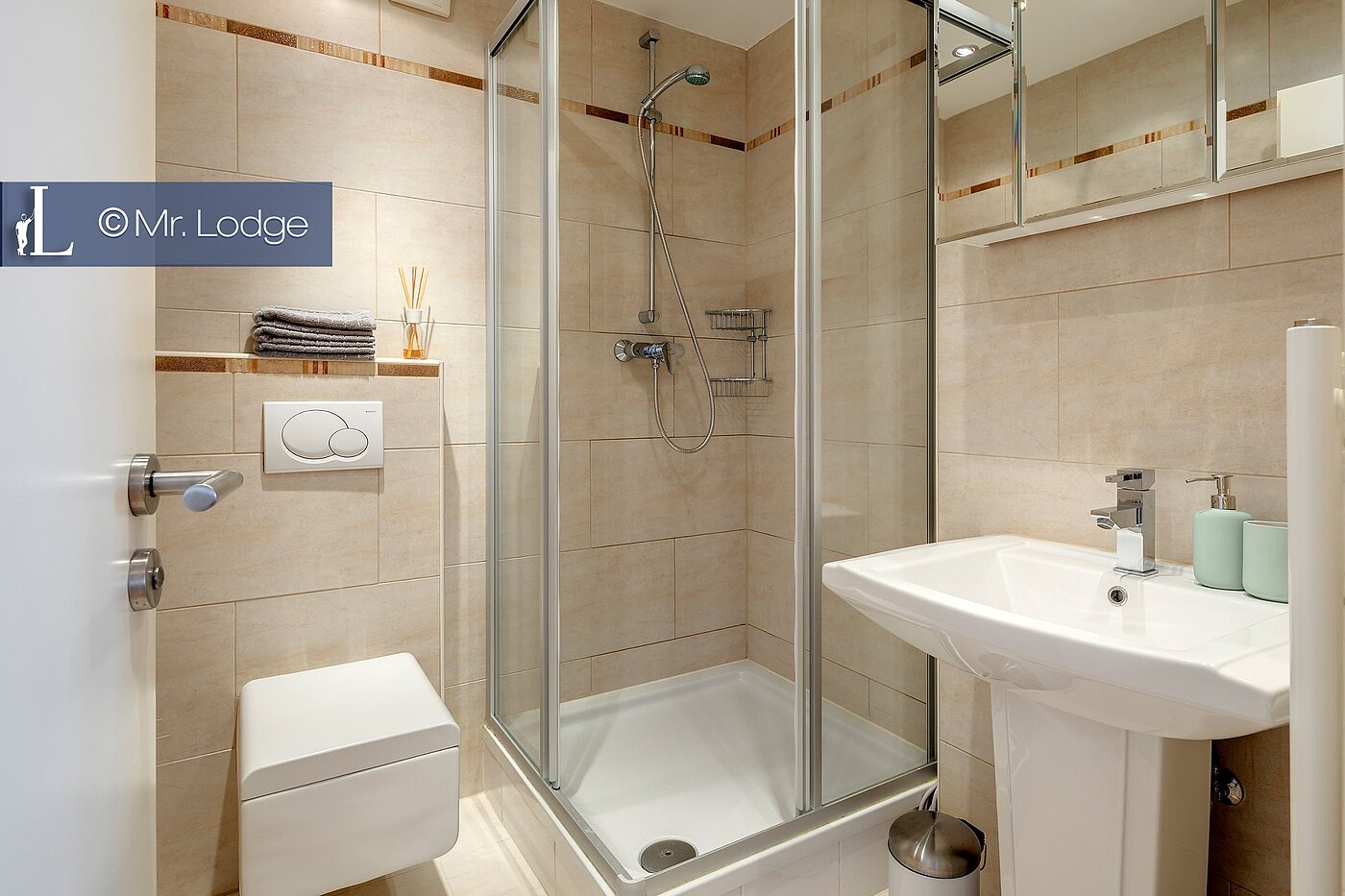 Penthouse mit 4.5 Zimmern | Aschheim | 1802ML7 | ...zeitgemäßen Duschbad