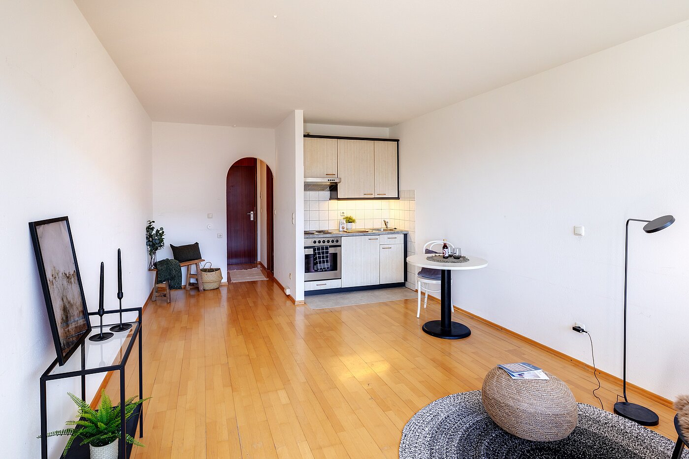 Etagenwohnung mit 1 Zimmer | Herrsching am Ammersee | 2302ML2 | Großer Wohn- & Schlafbereich