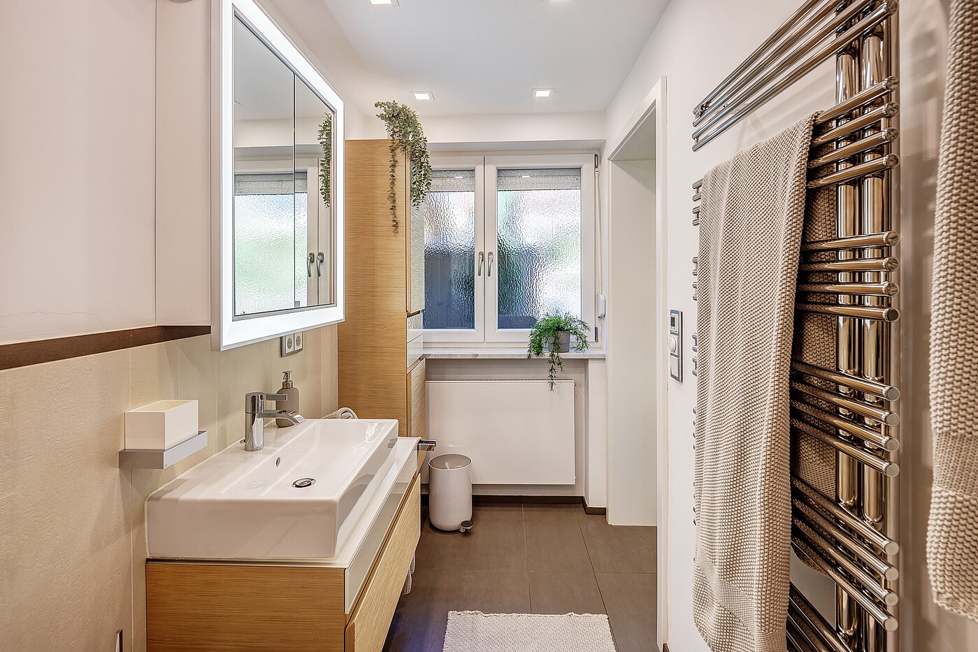 Reiheneckhaus mit 3 Zimmern | Kreuth | 70037 | Modernes Tageslichtbad...