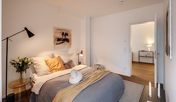 Terrassenwohnung mit 2 Zimmern | München-Harlaching | 70372 | Schlafen 1