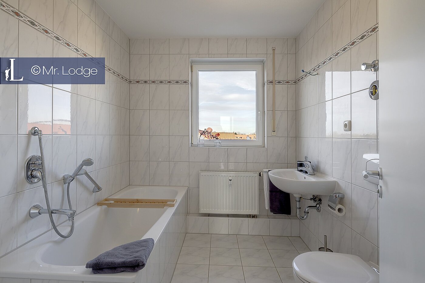 Dachgeschosswohnung mit 4 Zimmern | 1608ML5 | helles Bad