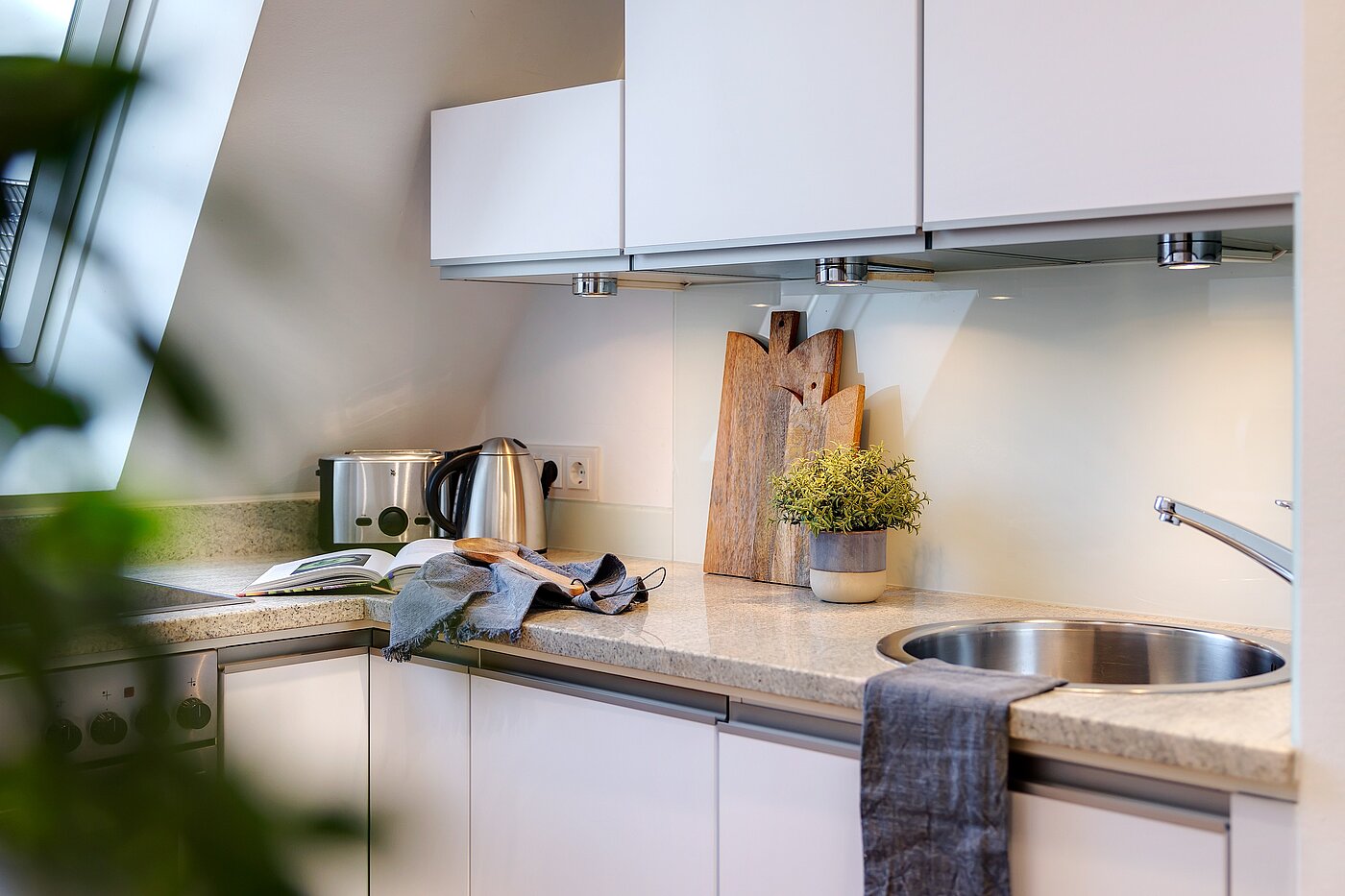 Etagenwohnung mit 2 Zimmern | München-Schwabing | 2208ML2 | ...voll ausgestattet