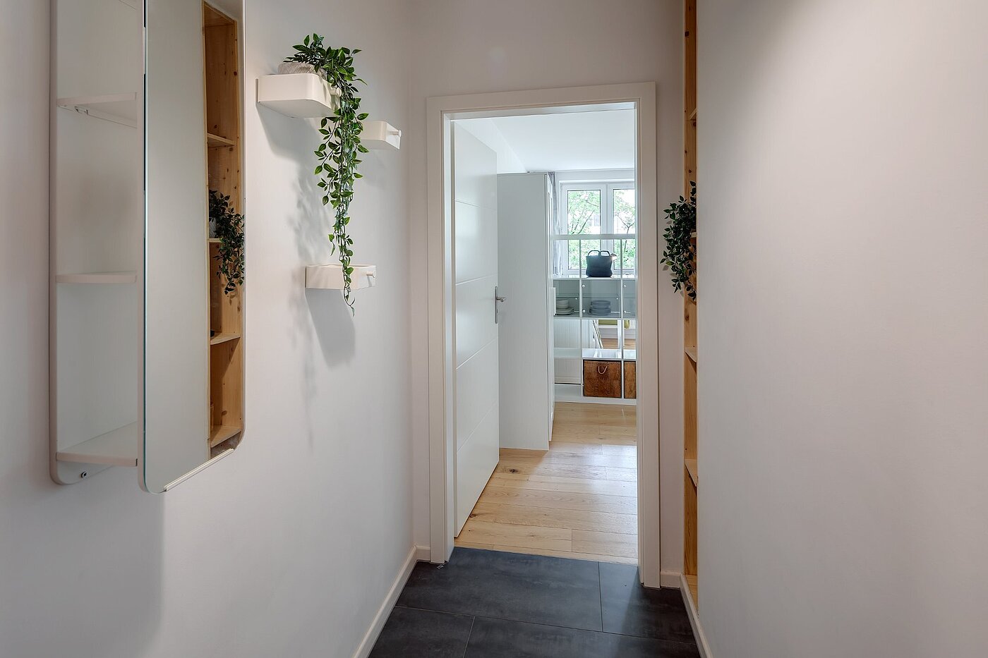 Etagenwohnung mit 1 Zimmer | München-Obergiesing | 1903ML2 | Heller Flur