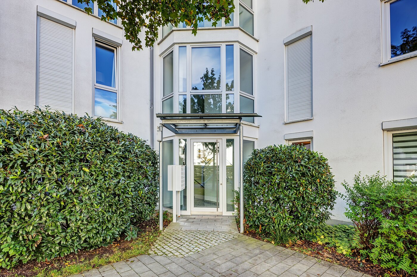 Etagenwohnung mit 2 Zimmern | München-Thalkirchen | 70493 | Hauseingang