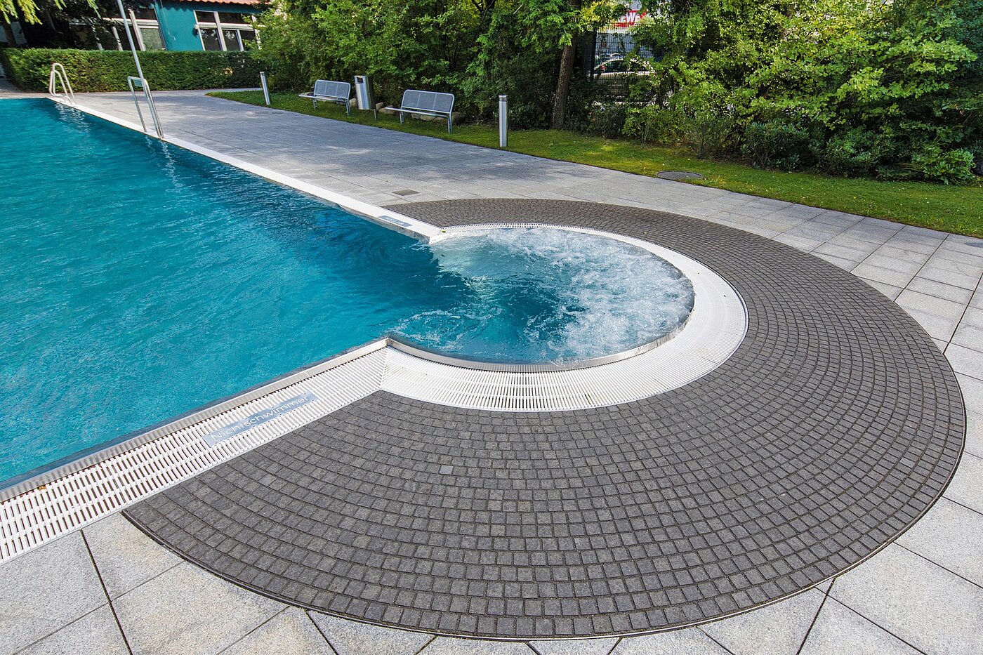 Etagenwohnung mit 1 Zimmer | München-Solln | 2201ML92 | ...dient der Entspannung