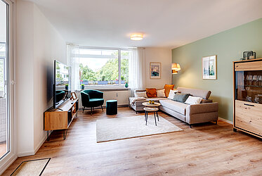 Unterhaching: Moderne 3-Zi.-Wohnung mit sonniger Südloggia zum Verlieben