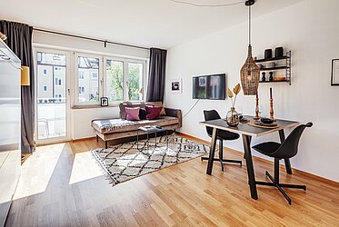 Neuhausen: Modernes 1-Zi. Apartment mit Südost-Balkon - In Kürze frei