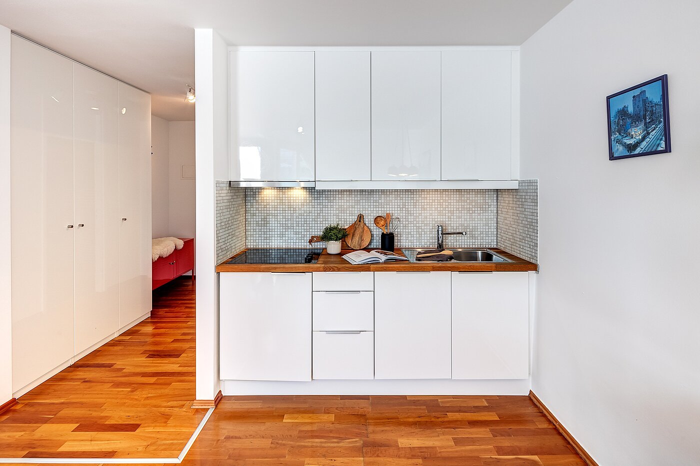 Etagenwohnung mit 1 Zimmer | München-Maxvorstadt | 70165 | Moderne Küchenzeile