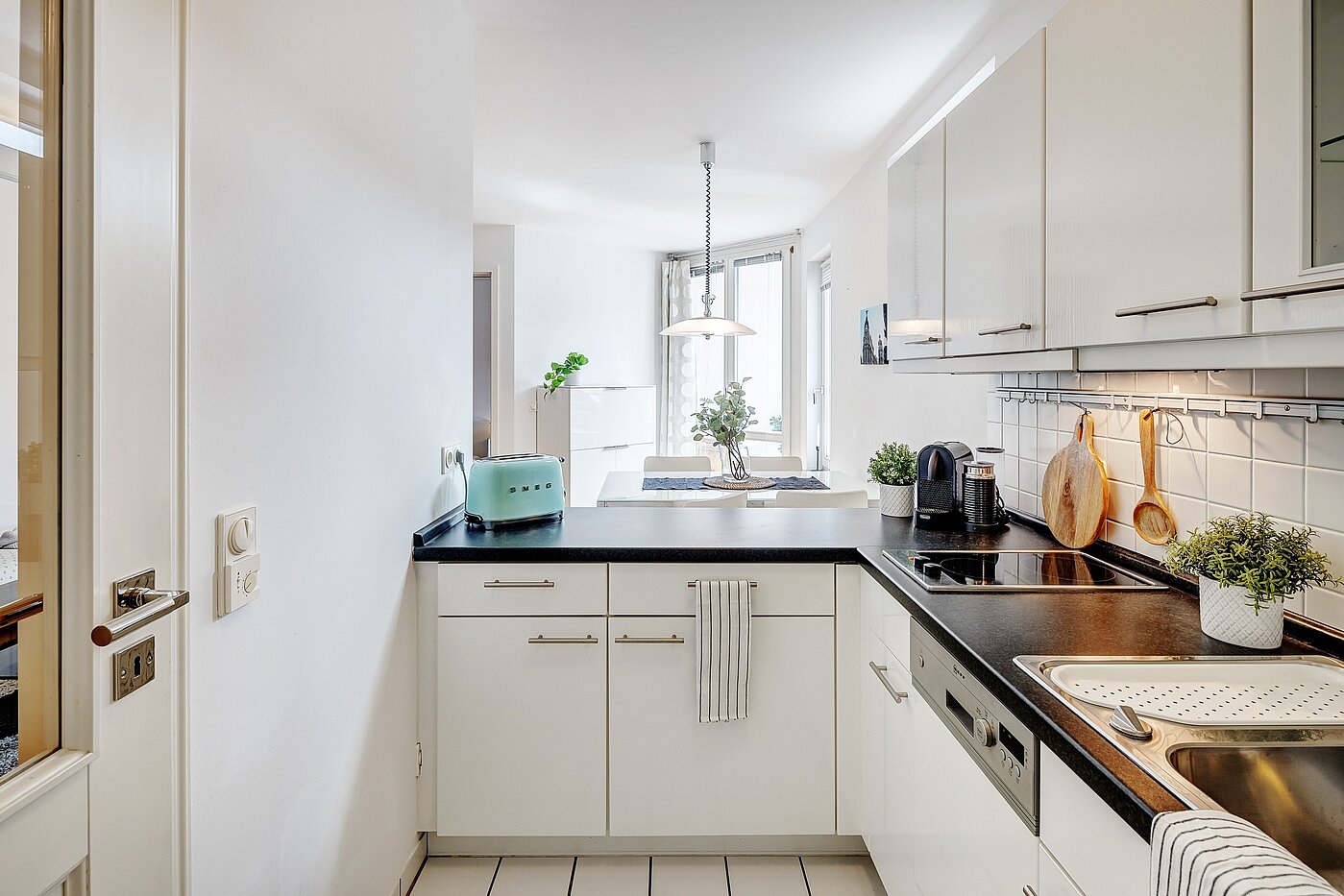 Etagenwohnung mit 1.5 Zimmern | München-Schwabing | 2205ML81 | Integrierte Apartmentküche...