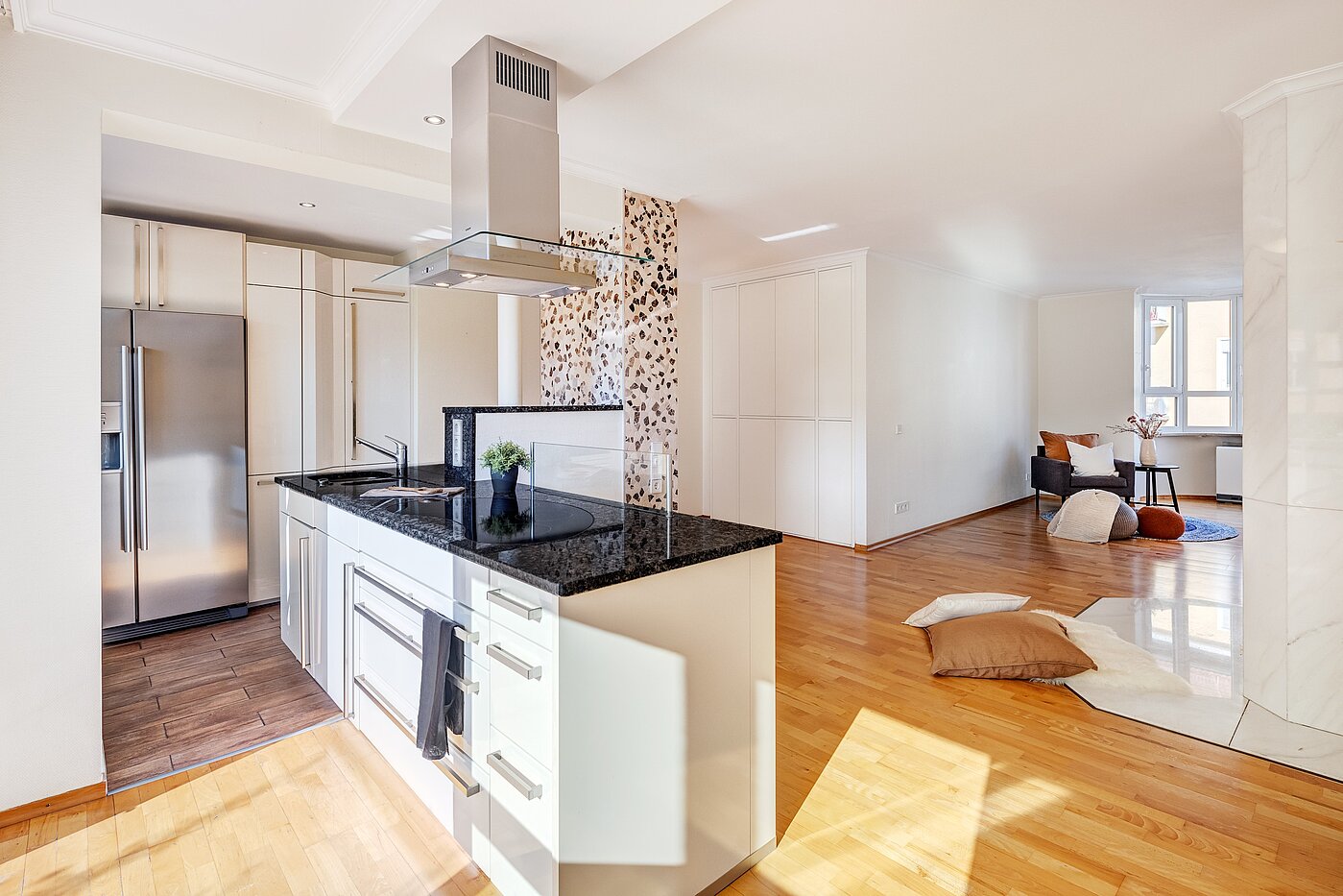 Etagenwohnung mit 3 Zimmern | München-Maxvorstadt | 70133